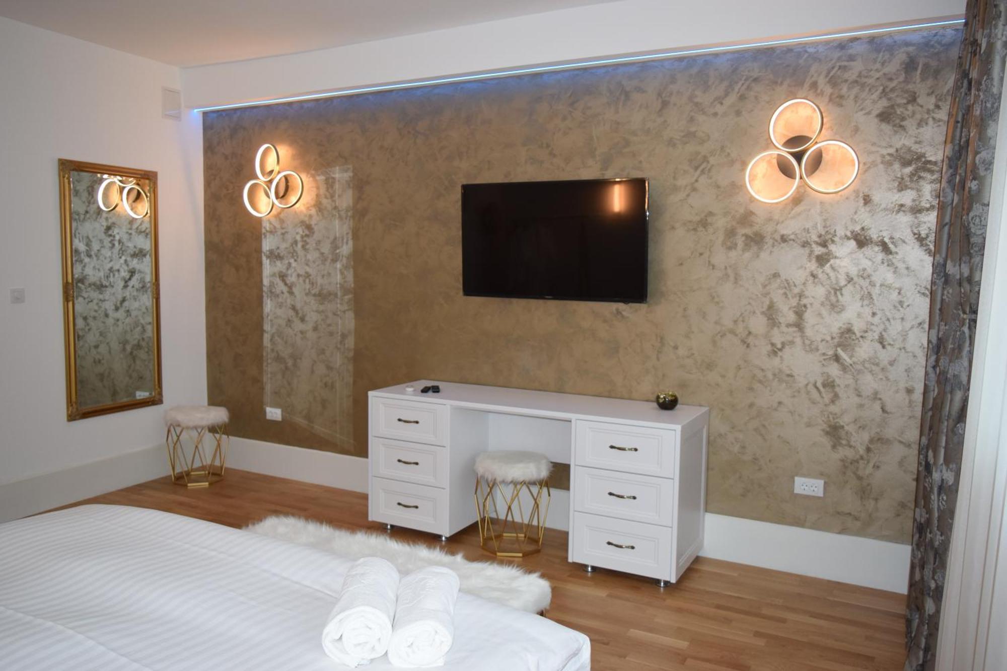 Rokebea Luxury Apartment Brasov Exterior photo